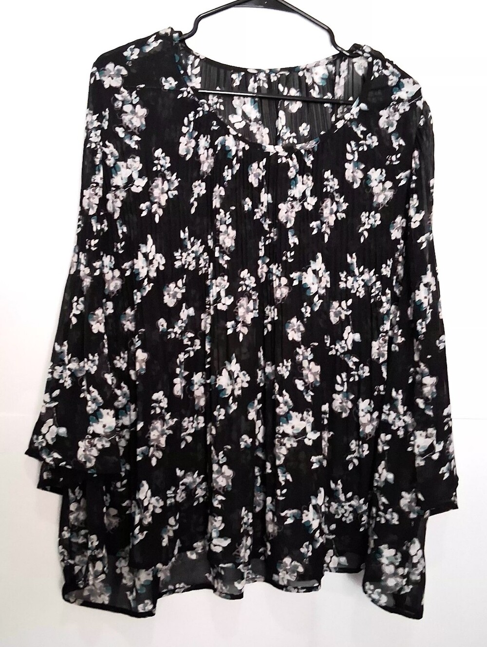 Dressy Wavy Black Floral Pleated Top Size Fit 2X